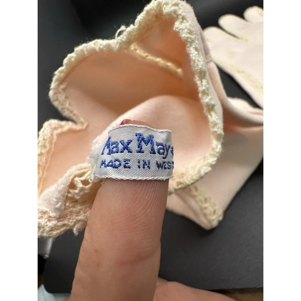 Vintage Max‎ Mayer's Gloves Pink With Lace - Size 8 1/2